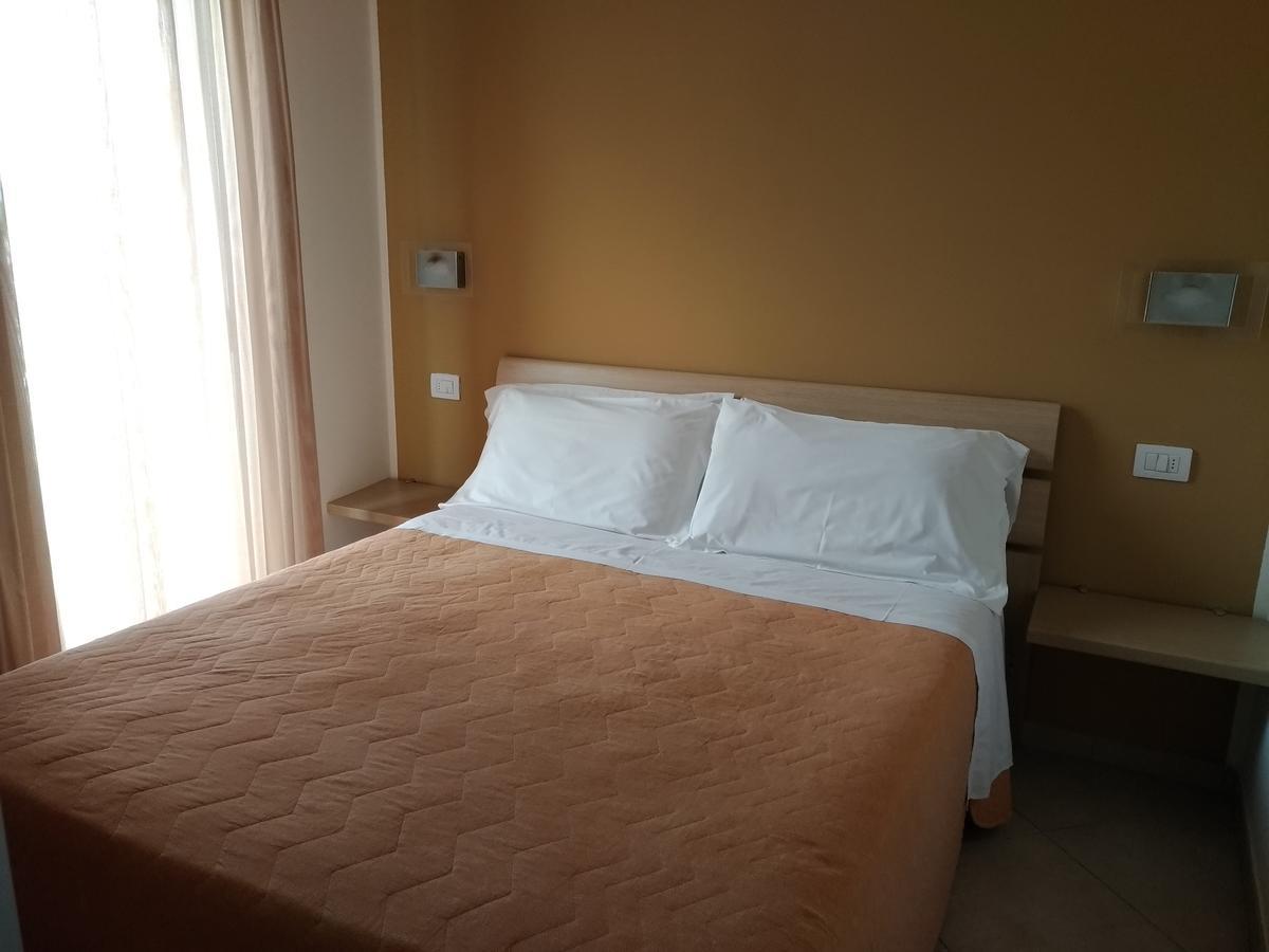 Residence Ilario Suite Hotel Riccione Ngoại thất bức ảnh