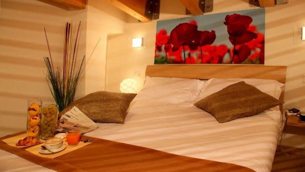 Residence Ilario Suite Hotel Riccione Ngoại thất bức ảnh